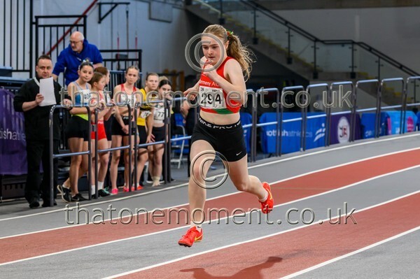 Age26SUN-919063 - Track Female