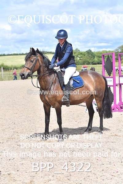 BPP_4322 - CLASS 18 SUN Stepping Stones 128/ 138cms Handicap