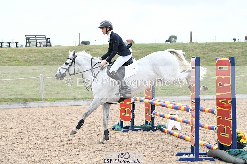 250807-111451-00532 - 90cm Round 1