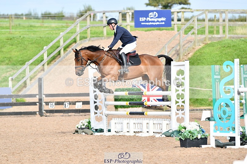 240915A-164047-11073 - Cls 30 Snr Foxhunter