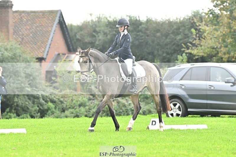 241024-114853-02492 - 319-Neve.Webber-MR.BUZZ