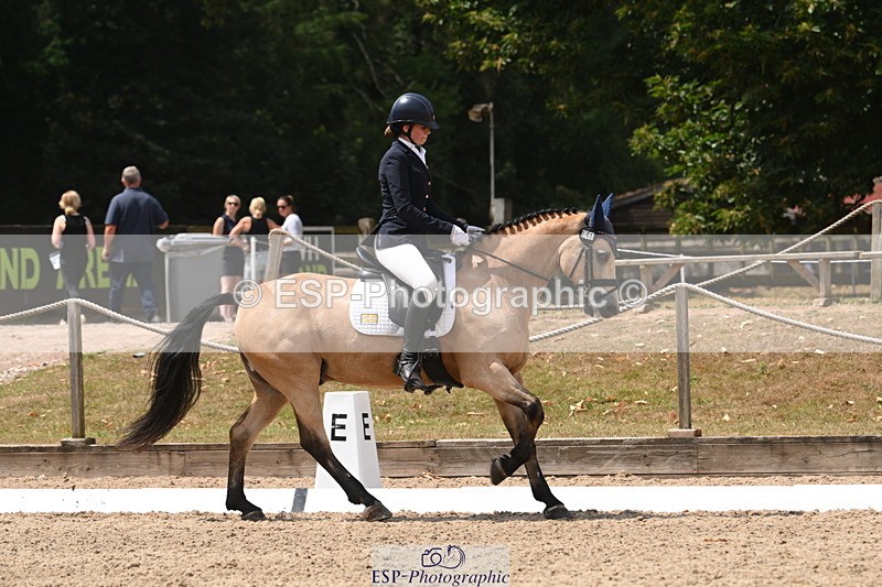 250719A-125534-05175 - 141-Chloe.Dunn-Towerhill.Shamie