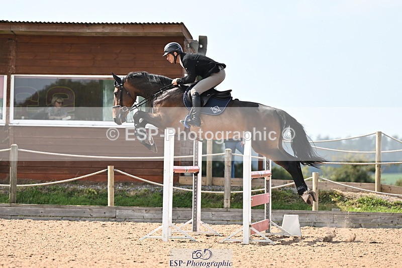 240828A-140306-00772 - Cls 4 Snr Newcomers and 1.10m Open