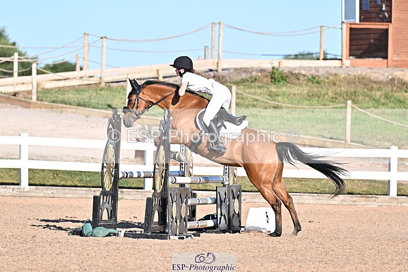 250708A-184722-00657 - 90cm Classes