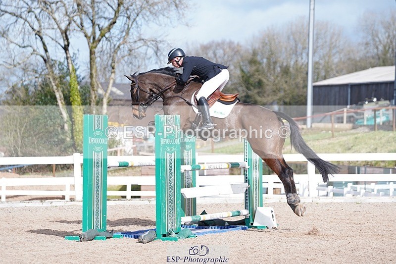 250222-120008-01709 - Cls 12 Newcomers and 1.10m Open