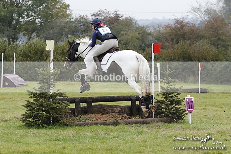 WWHT 181020 WWHT 181020 1037 - WWEC Novice Pairs (0.80m) 18/10/20