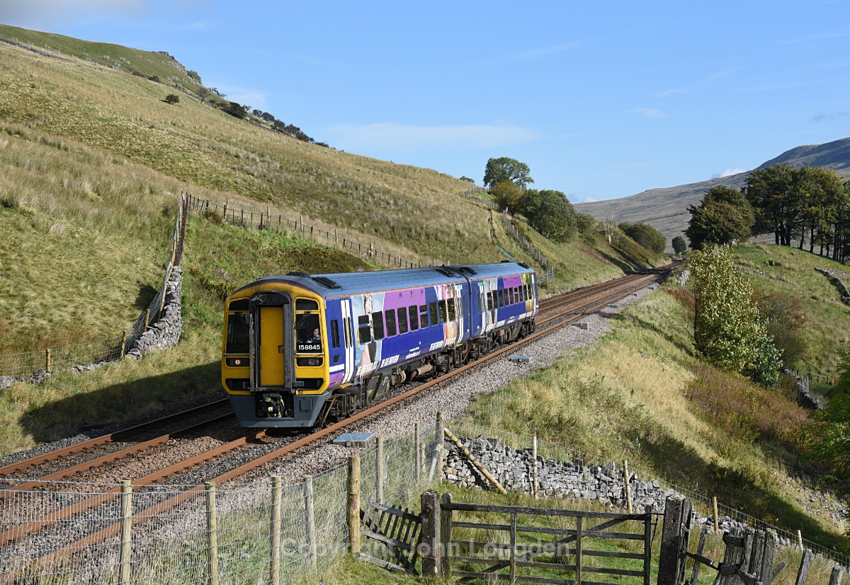 JL - 22.9.17 158845 08.53 Carlisle - Leeds, Angerholme - Angerholme