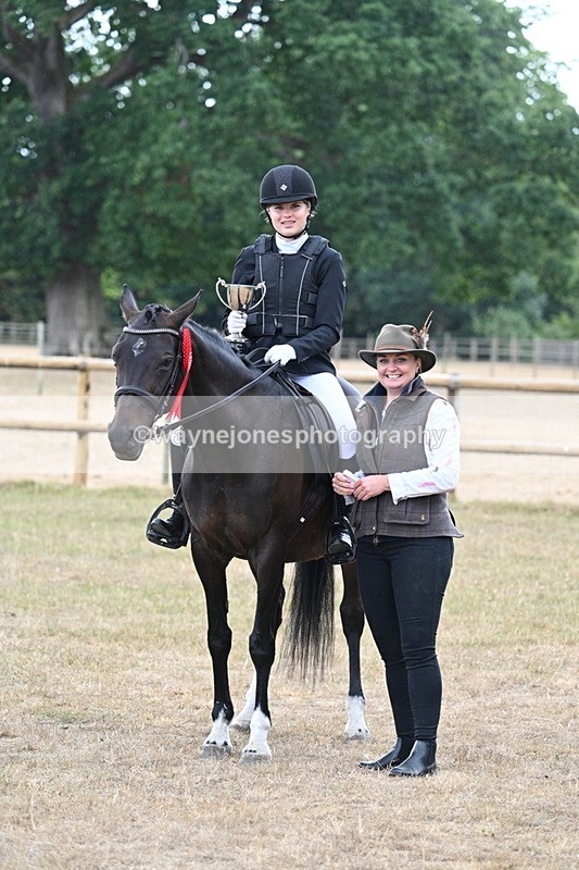 WJ7_1474 - Class 8 Ridden Veterans