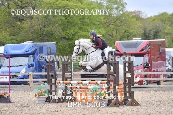 BPP_5003 - CLASS 24 SUN Senior BritiNovice/ 90cm Open