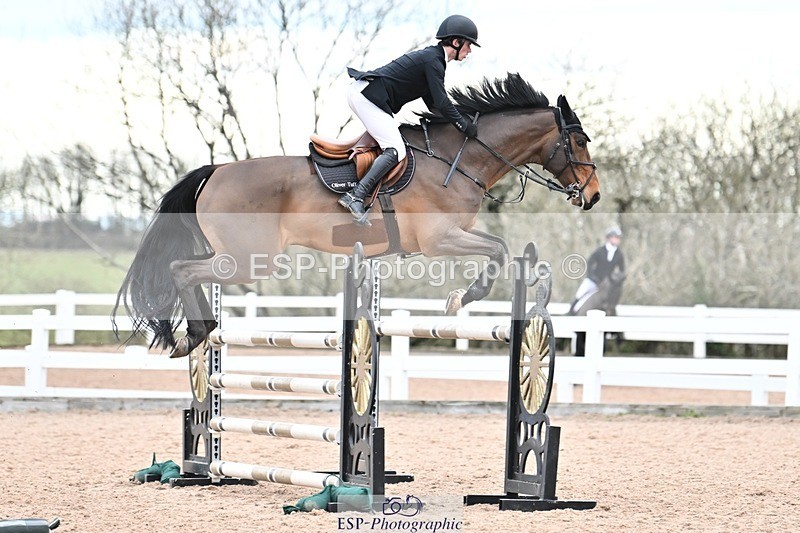 250112-145058-01745 - Cls 21 Foxhunter and 1.20m Open