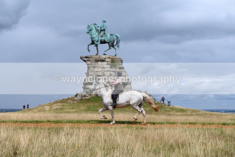 DSC_7982 - Time at Statue 13:16 to 13:52