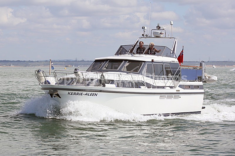 160806 KERRIE-ALEEN Y92A9942 - Flybridge Cruisers