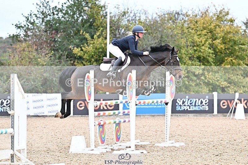 251015-132114-00548 - Cls 4 Newcomers and 1.10m Open