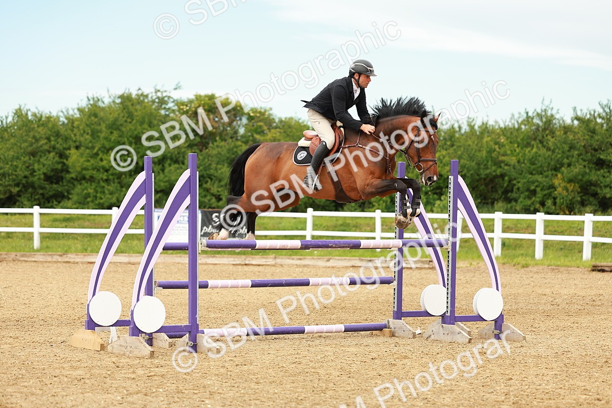 SBM_002158 - Class 4 - Senior Newcomers - 1.10m