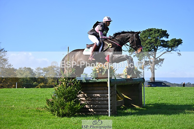 241025-114826-06771 - 056-Claire.Deuten-KILBUNNY.BLUE.BIRD