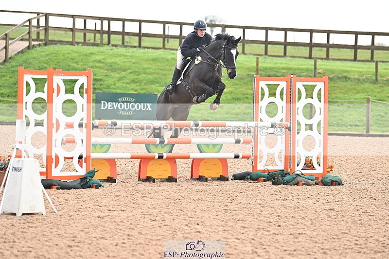 240405A-083414-00161 - Cls 1 Snr 1.05m & 1.10m