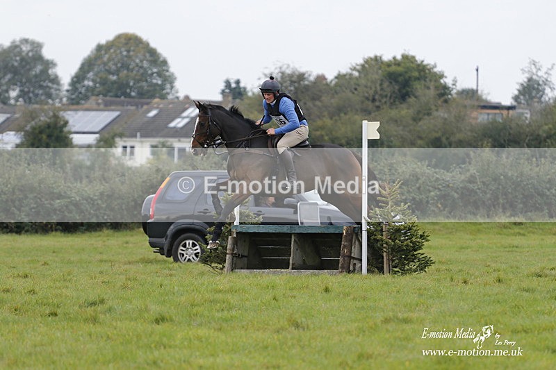  WWHT 171021 1983 - Novice Pairs (0.80m)  17/10/21