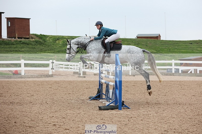 241101A-120734-01631 - FRI Cls 5 Newcomers and 1.10m Open