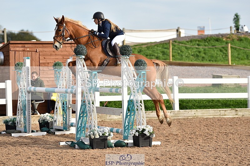 231015A-160722-09234 - Cls 27 1.10m Amateur Q 2nd R