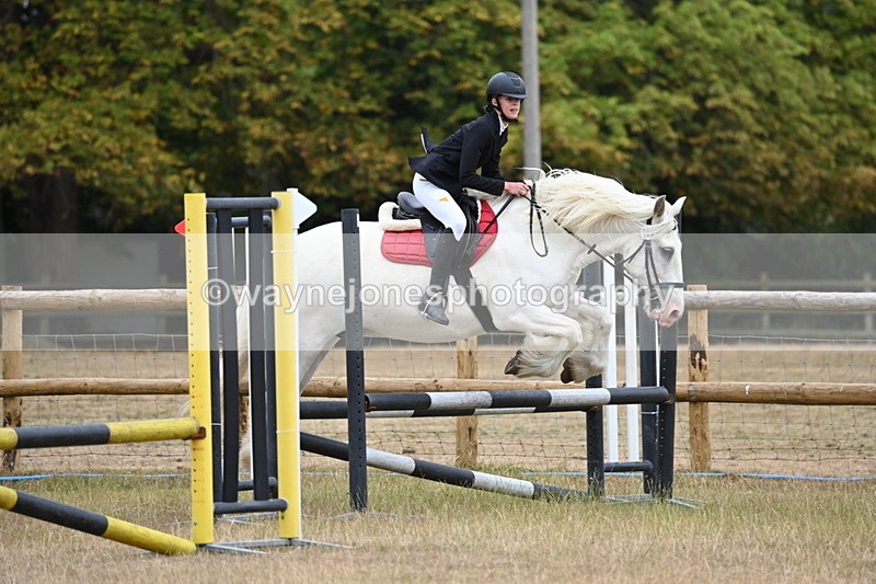 WJ6_0882 - Class 14 Intermediate Jumping 75cm