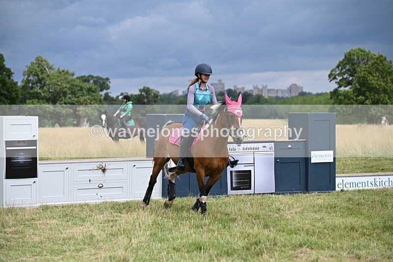 WJ6_2725 - Time at Jump 11:06 to 11:40