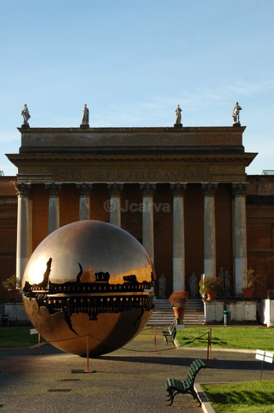 Vat Globe - Vatican Museum