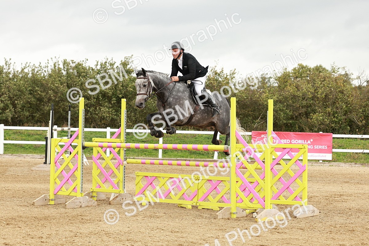 1I0A8128 - Class 5 - Senior Foxhunter 1.20m
