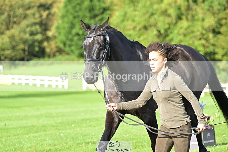 241023-130534-00066 - 052-Lydia.Heywood-JUST.THE.BISCUIT