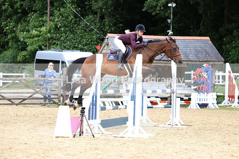 3E7A4265 - Class 7: Senior Newcomers/1.10m open