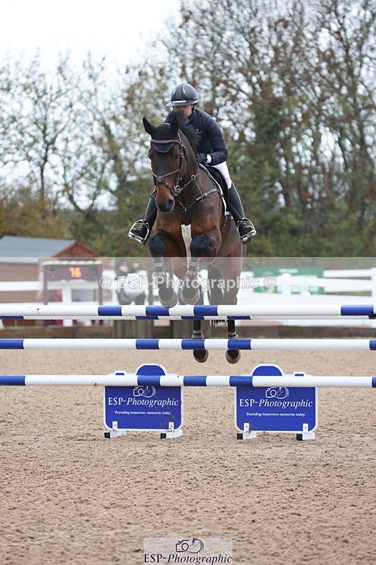 231112A-140120-04786 - Cls 20 Newcomers & 1.10m Open