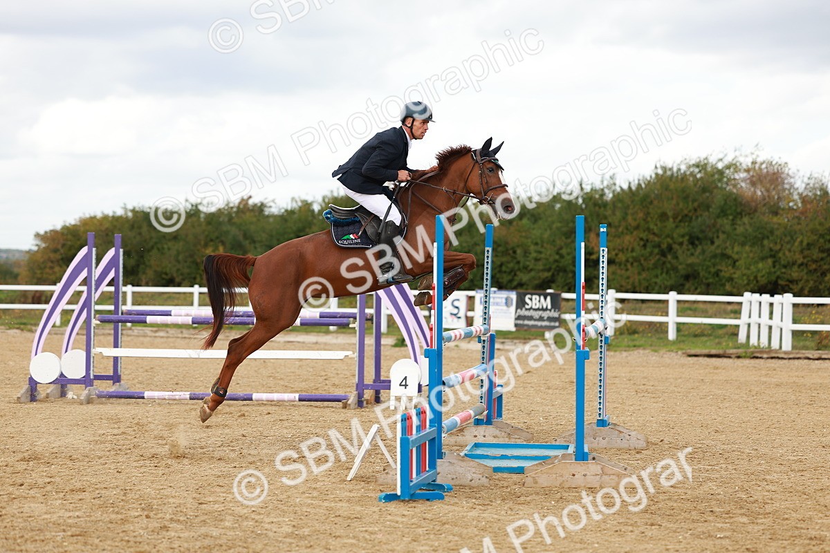 SBM_001310 - Class 4 - Senior Newcomers - 1.10m