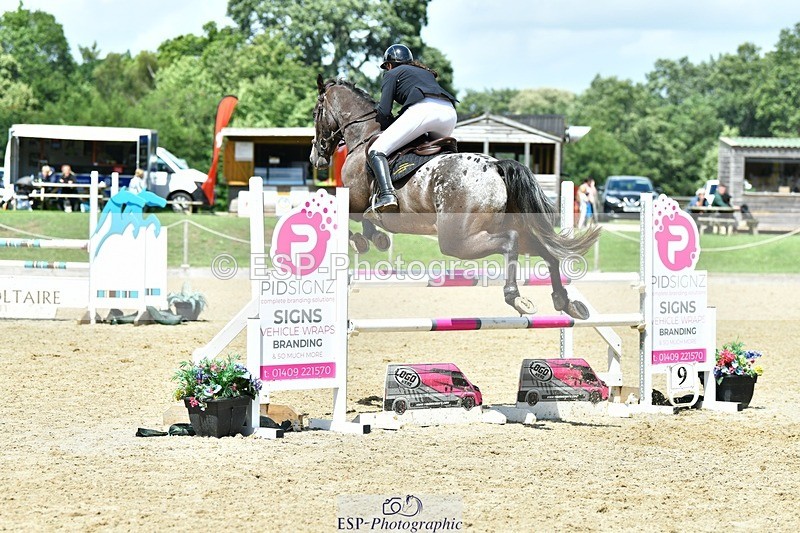 230715-135453-33504 - Cls 90 Newcomers & 1.10m Open Amateur Final