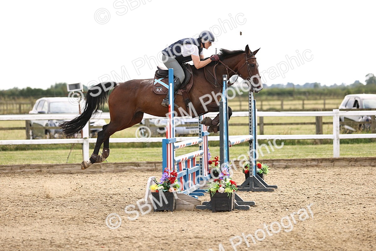 SBM_002386 - Class 18 - Ariat Senior British Novice- 90cm Open