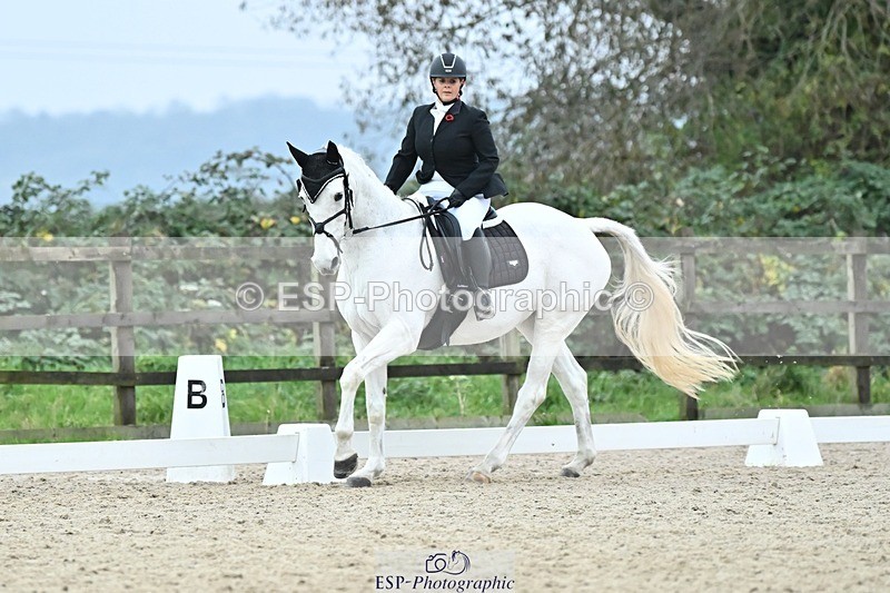 241103-154831-03239 - Novice 1 - 14.44 to 16.08