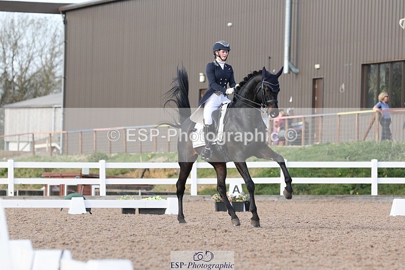 250404-174603-08110 - 069-India.Hamilton-Burnet-Kissingdale