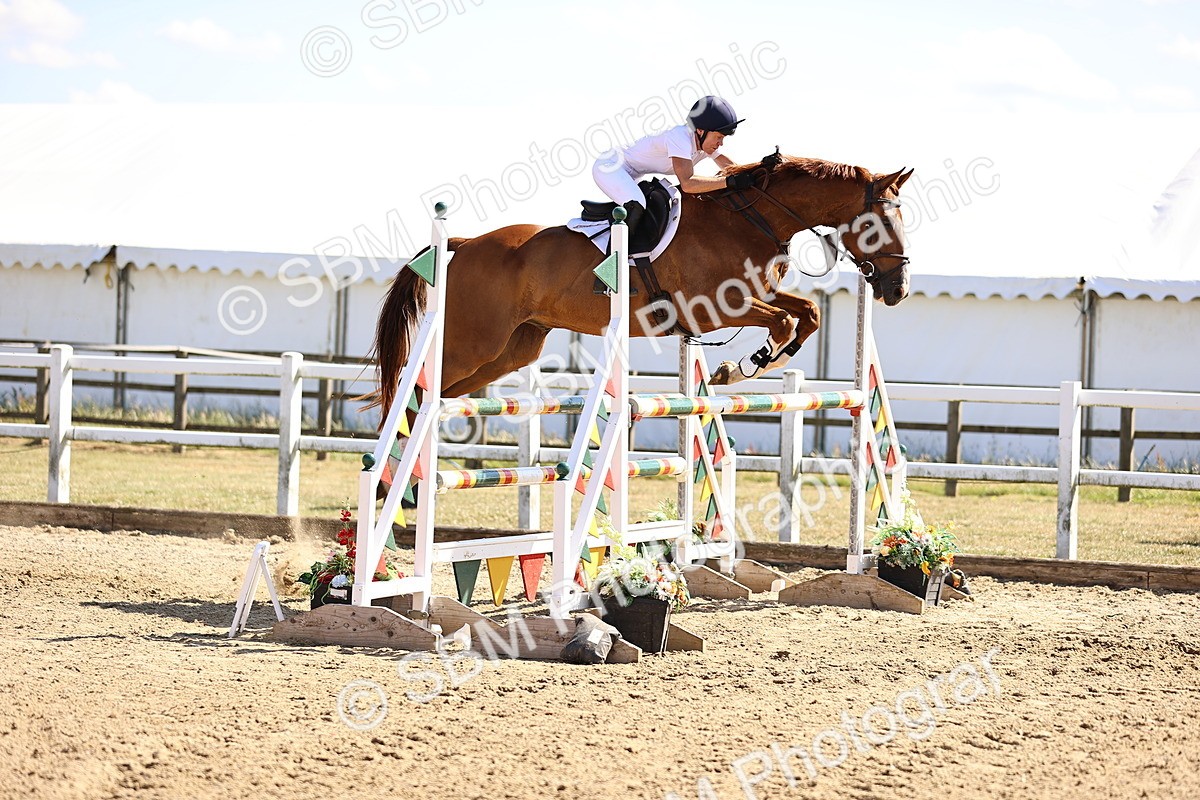 SBM_015465 - Class 16 - Senior foxhunter - 1.20m Open