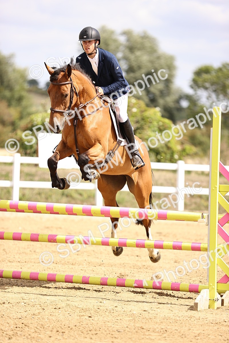 SBM_004138 - Class 3 -  Senior British Novice - 90m Open