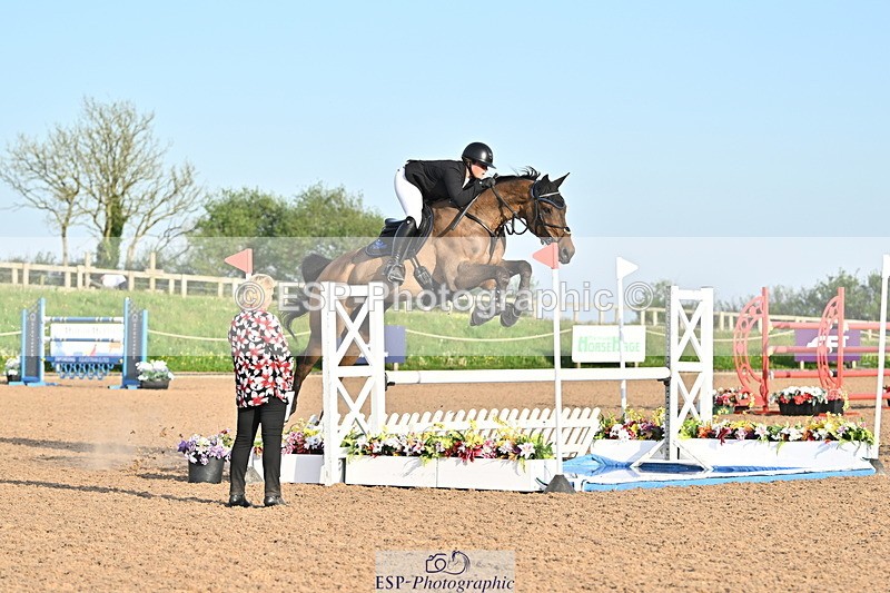 240511A-190029-15825 - Cls 39 Chard Equ Derby