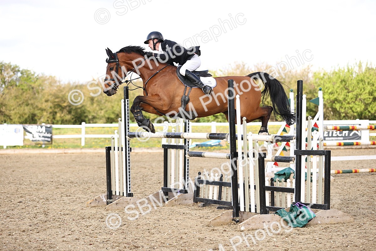 SBM_004812 - Class 19 - Senior Foxhunter - 1.20m