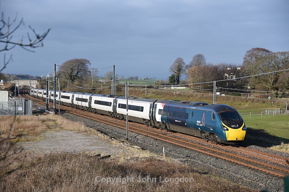 JL - 27.2.21 390137 1M14 13:35 Glasgow - Euston, Elmsfield - West Coast Main Line (north to south)