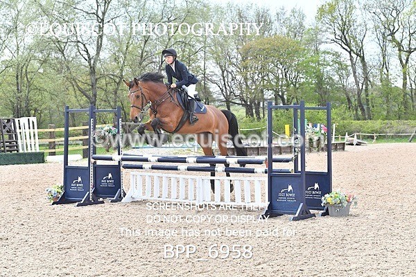 BPP_6958 - CLASS 4 FRI Senior BritiNovice/ 90cm Open