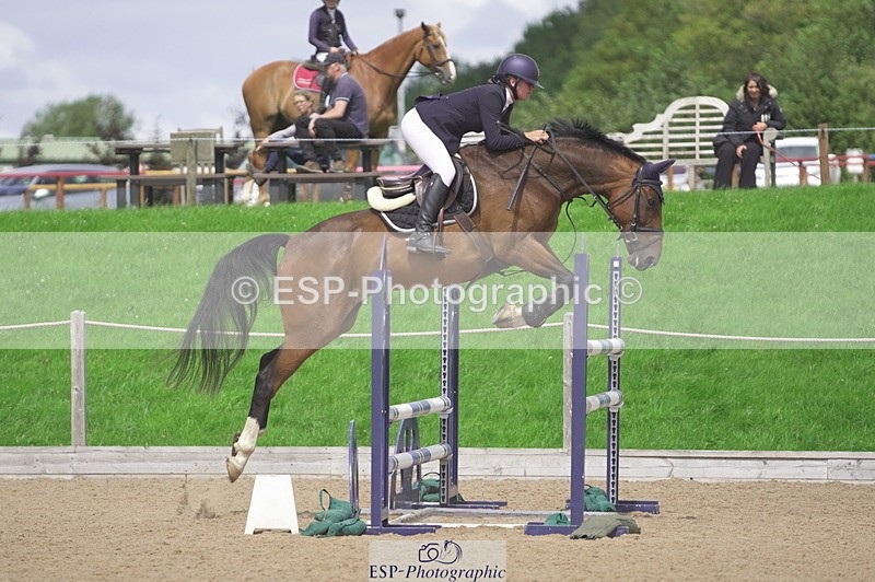 230806A-133610-02177 - Cls 14 Snr Foxhunter & 1.20m Open