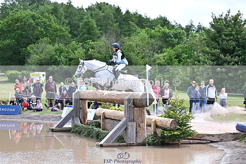 250525A-130737-16166 - D-470-Kitty.King-VENDREDI.BIATS