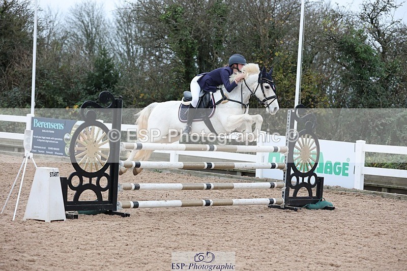 241116X-135930-02346 - Cls 14 A&B Pony Fox & 1.10m Open