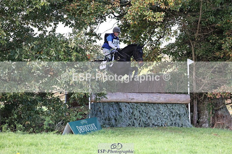 241025-144515-09141 - 219-Sam.Jennings-MONBEG.IGUASSU