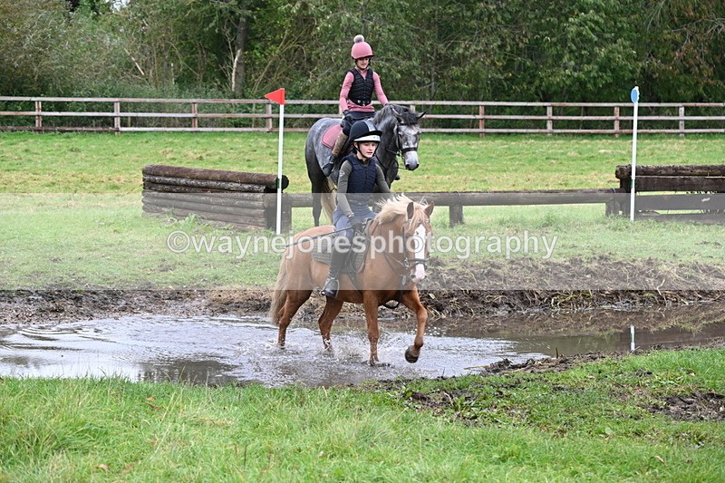 WJ6_6907 - Time at Photographer 13:06 to 13:23