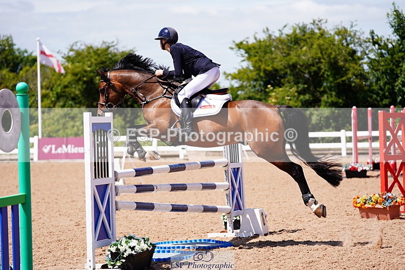 240629A-120552-05188 - Cls 18 Newcomers and 1m Open