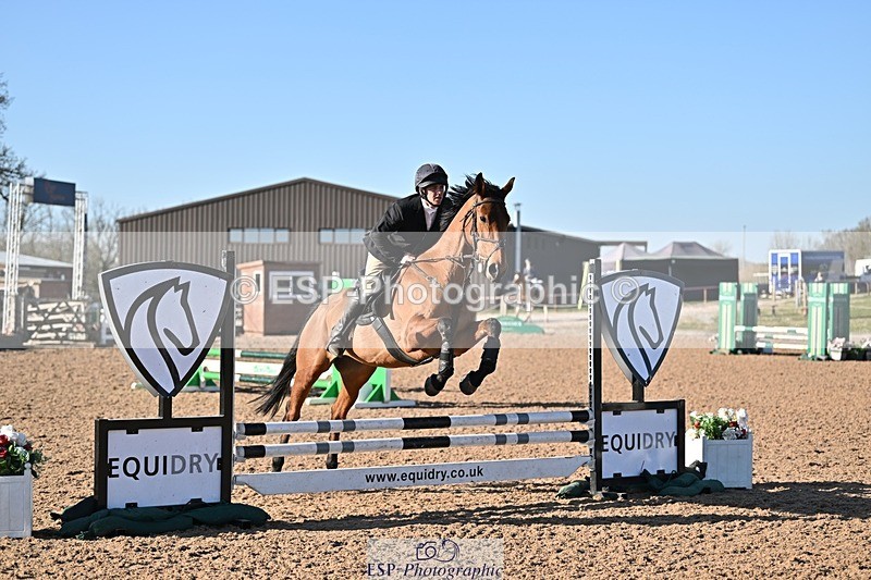 250401-171209-00308 - 70cm classes