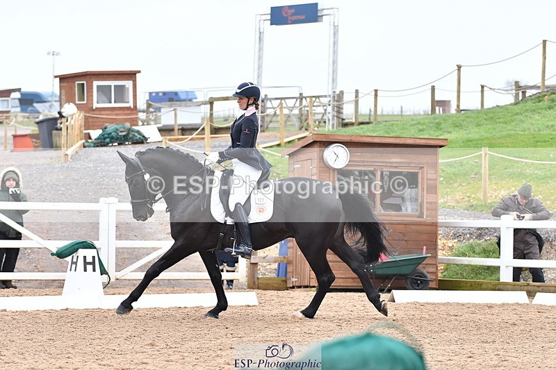 240121A-103516-00440 - Cls 5 Novice 37A