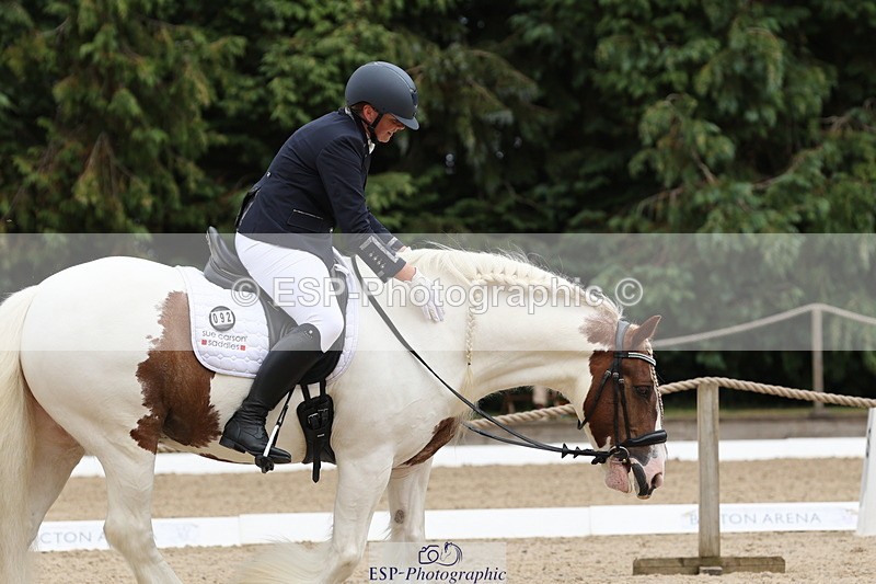 250718A-140306-01696 - 092-Rachael.Smaldon-Nadderbrook.Biscuit